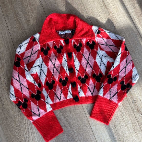 Zara Sweaters - Zara Disney knit cardigan